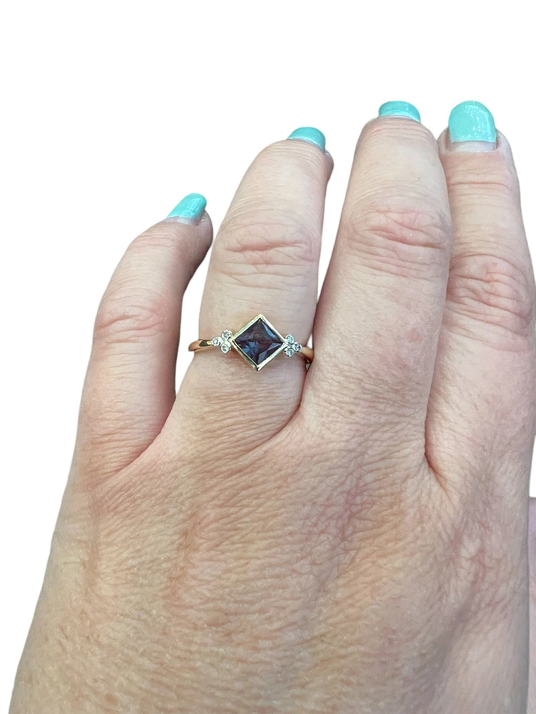 10K Yellow Gold  Created Alexandrite and Diamond Ring, size 7