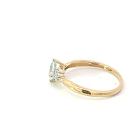 10K Yellow Gold 0.76cttw Aquamarine and 0.008cttw Diamond Ring, size 7