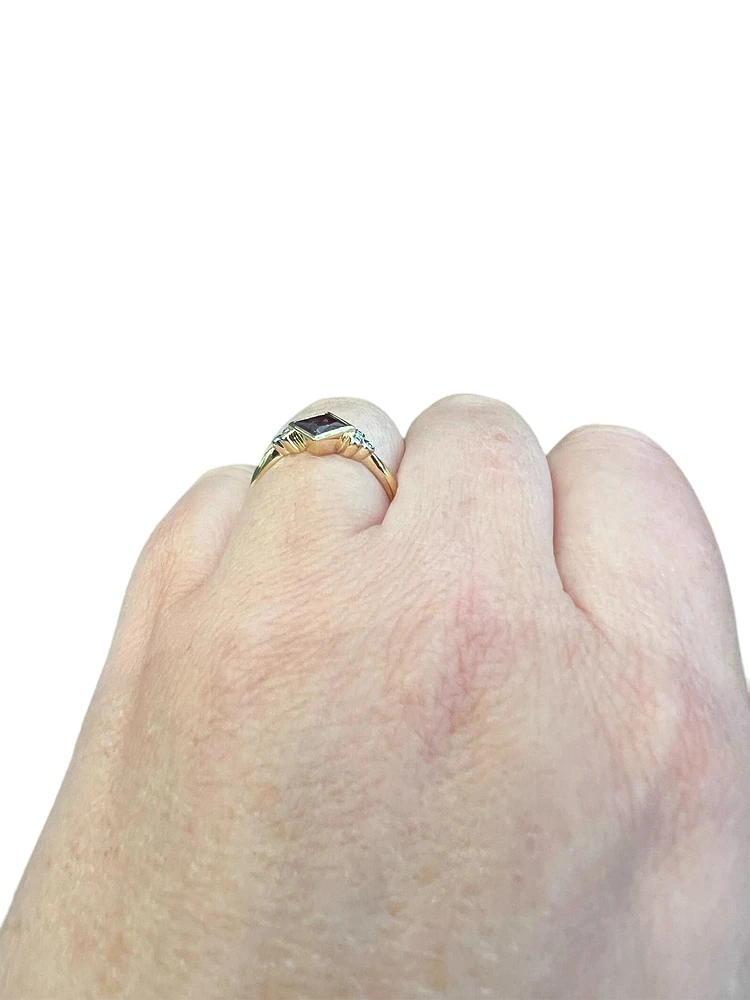 10K Yellow Gold  Created Alexandrite and Diamond Ring, size 7