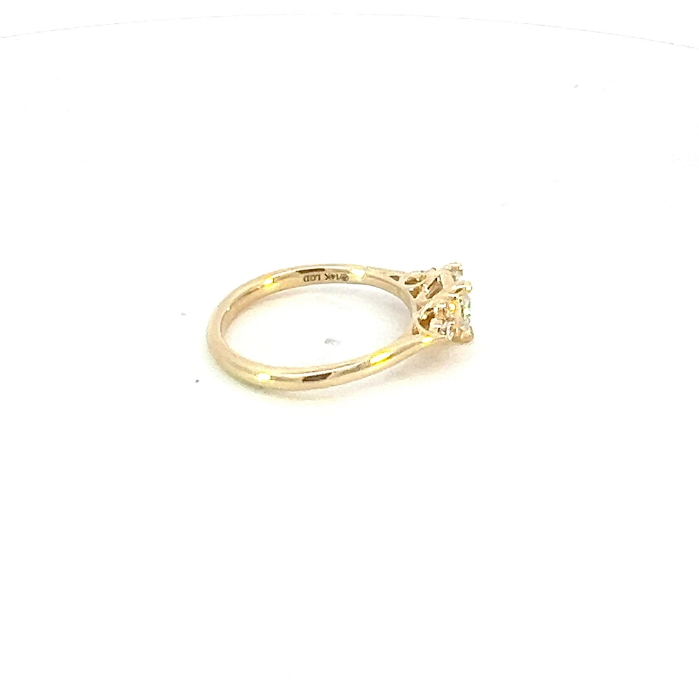 14K Yellow Gold 0.91cttw Lab Grown Cushion Cut Diamond Ring - /