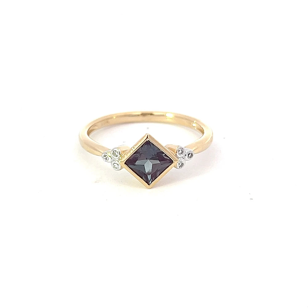 10K Yellow Gold  Created Alexandrite and Diamond Ring, size 7