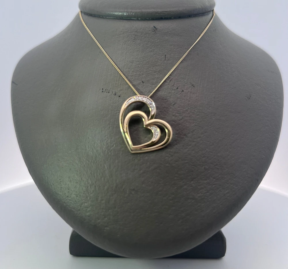 10K Yellow Gold 0.068cttw Diamond Heart Pendant, 18"