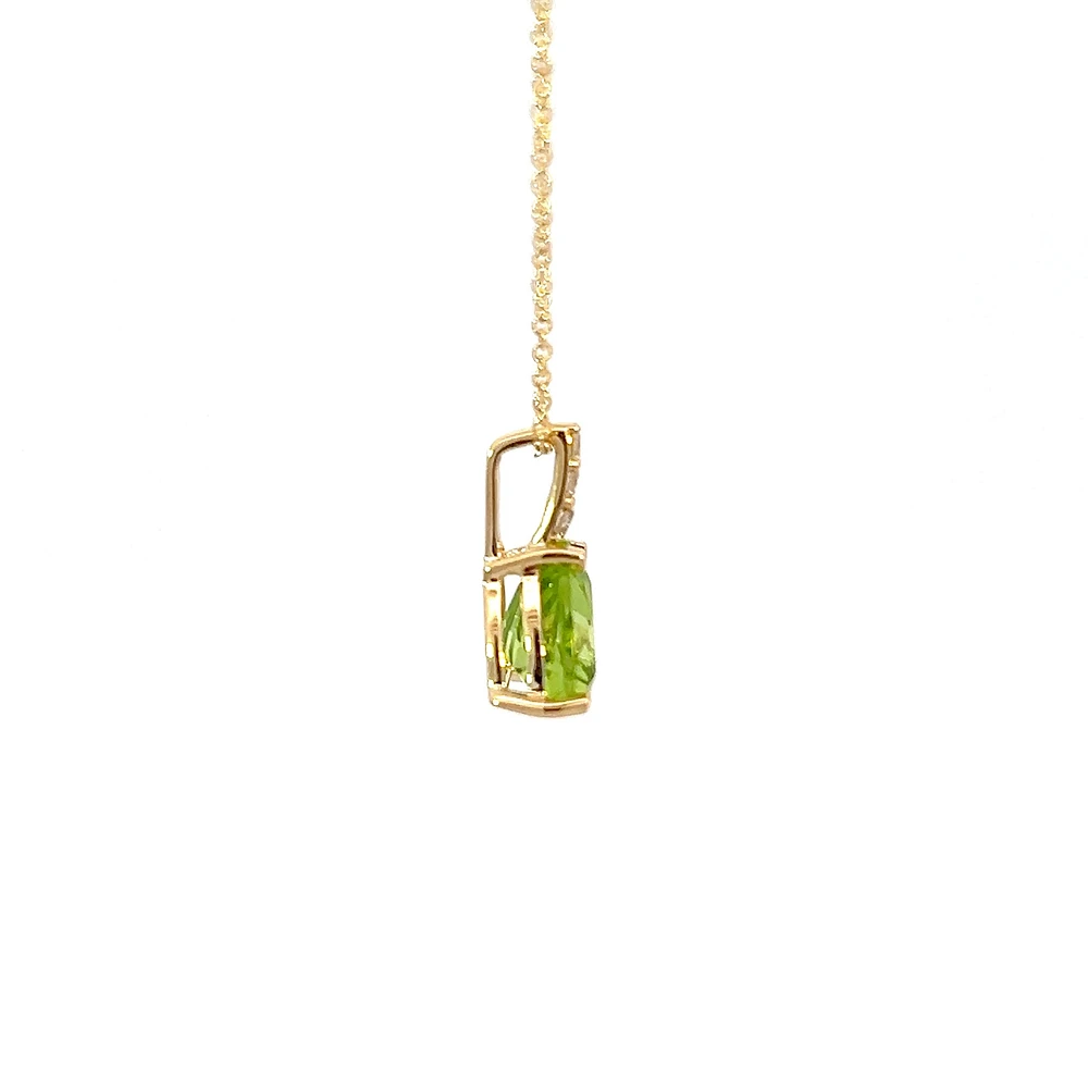 10K Yellow Gold 8mm Trillion Cut Peridot and 0.059cttw Diamond Pendant - 18 inches