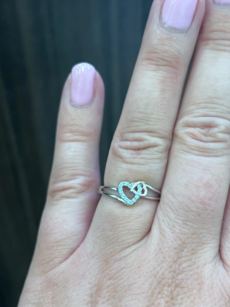 10K White Gold Heart Shape 0.054cttw Diamond Ring, size 6.5