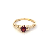 10K Yellow Gold 0.55cttw Garnet and 0.015cttw Diamond Ring