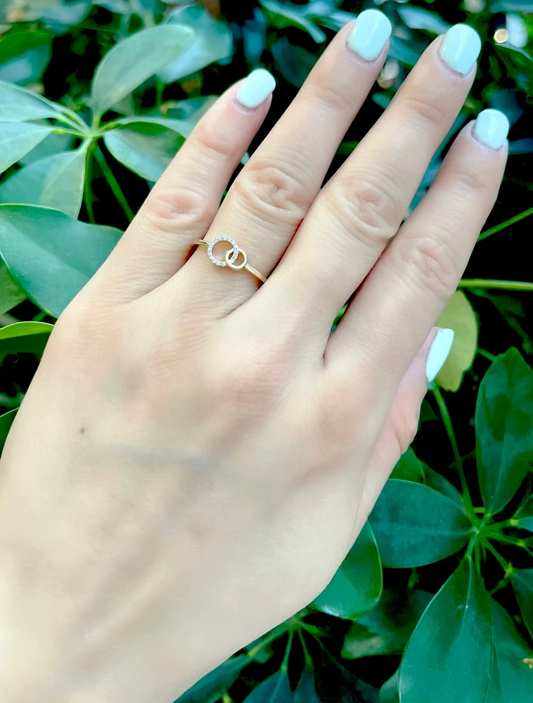 10K White & Yellow Gold 0.04cttw Diamond Double Circle/Eternity/Infinity Ring, size 6.5