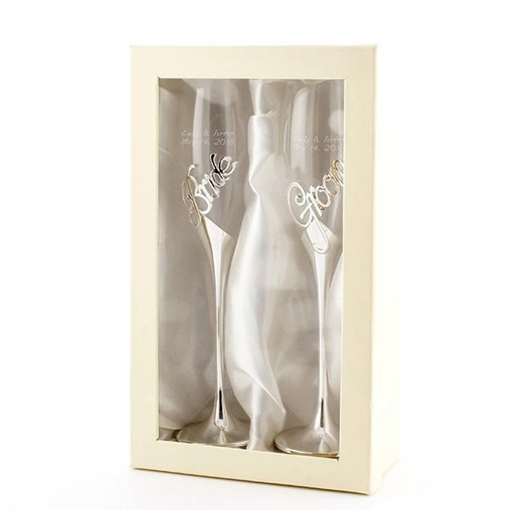 Bride & Groom Toasting Flutes