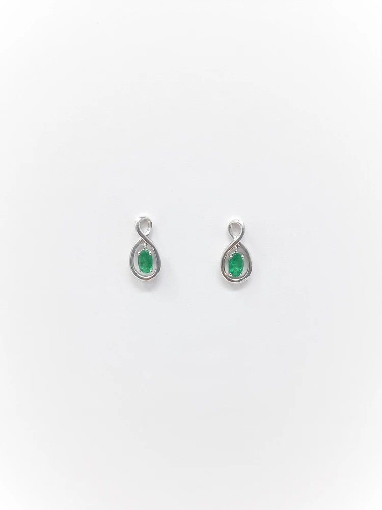 10K White Gold Oval Cut Emerald Stud Earrings
