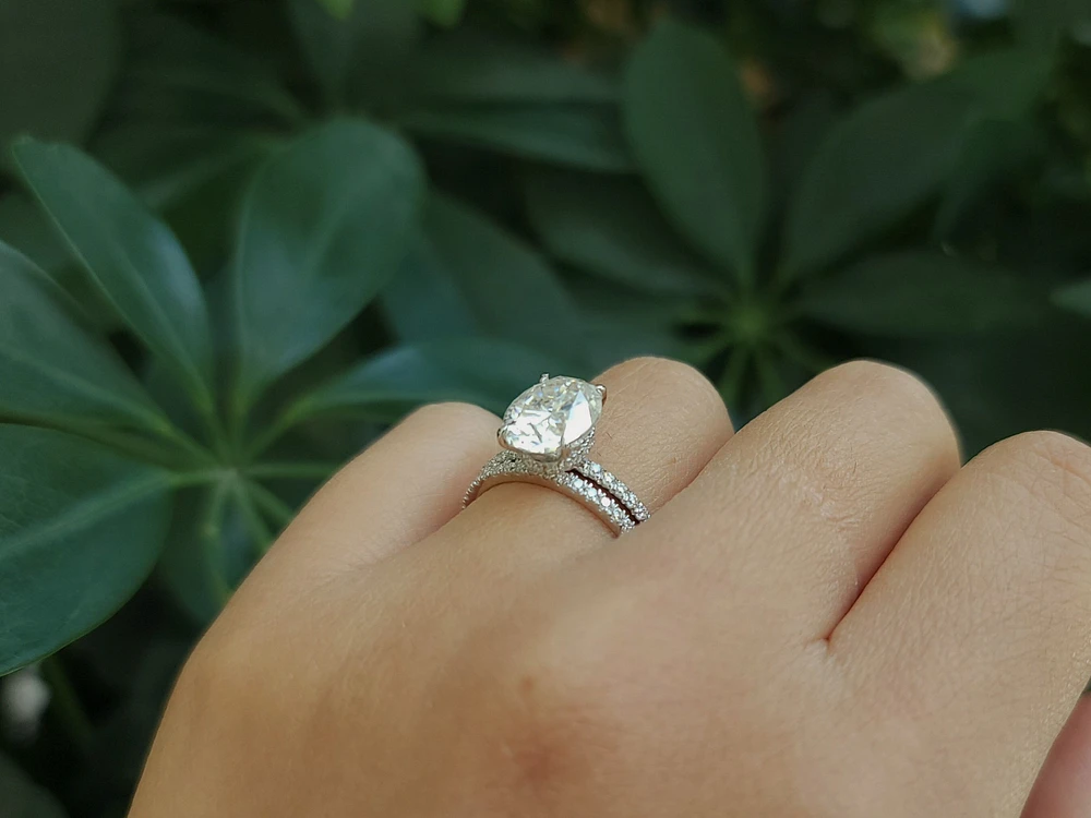 Moissanite Engagement & Wedding Band Set