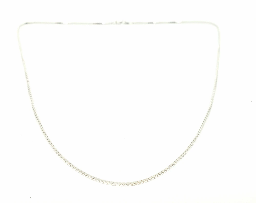 925 Sterling Silver 0.80mm Thick Box Chain - 18 Inches