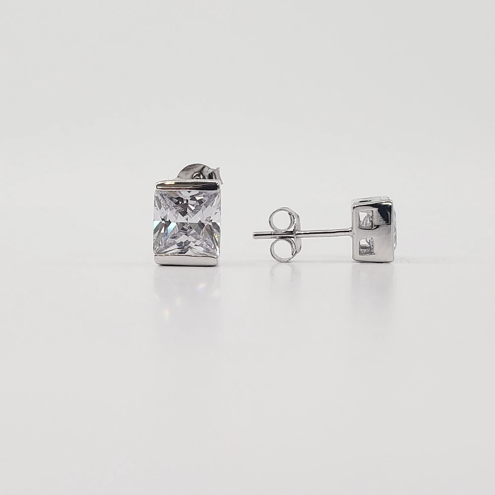 925 Sterling Silver Cubic Zirconia Stud with Butterfly Backs - 9mm x 7mm