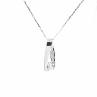 925 Sterling Silver 7mm Cubic Zirconia Pendant with Chain - 18 Inches