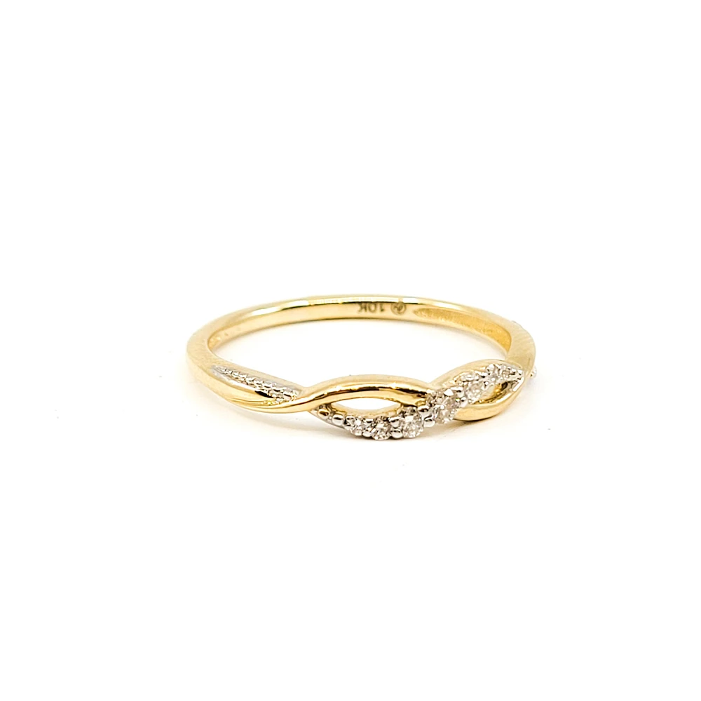 10K Yellow Gold Diamond 0.10cttw Ring, Size 6.5