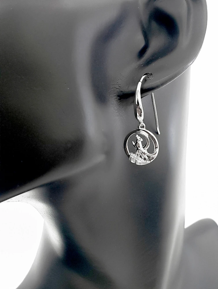 925 Sterling Silver 0.01cttw Canadian Diamond Howling Wolf Dangle Earrings