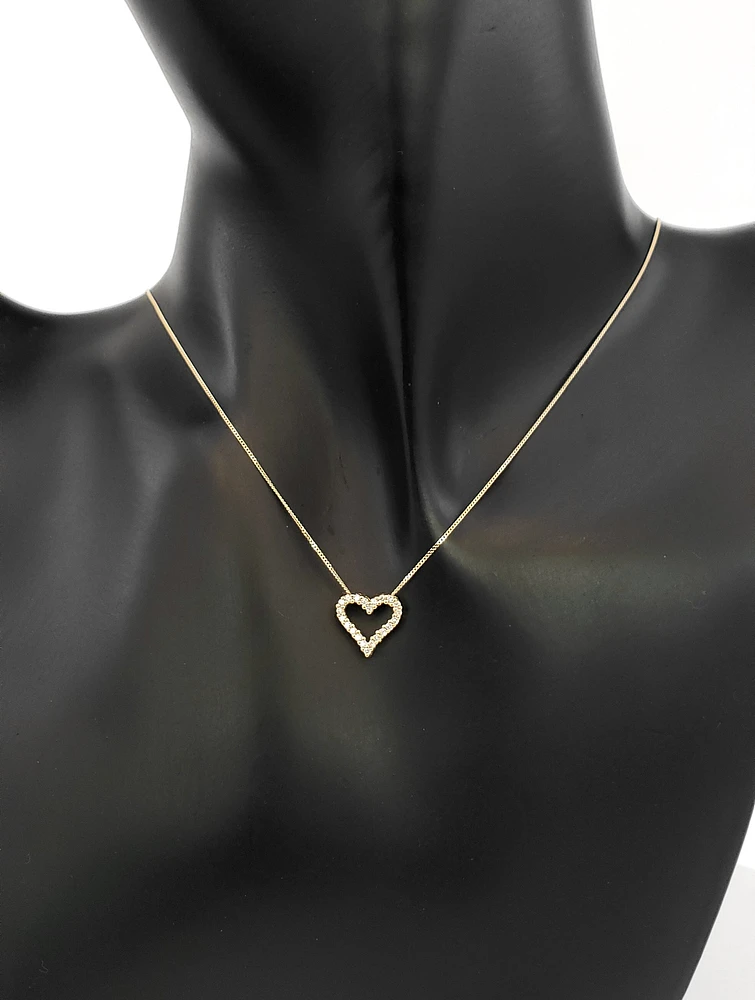 10K Yellow Gold 0.125cttw Diamond Heart Pendant, 18"