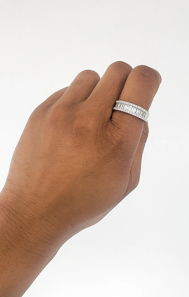 14K White Gold 0.97cttw Baguette Cut & Round Brilliant Cut Diamond Ring, size 6