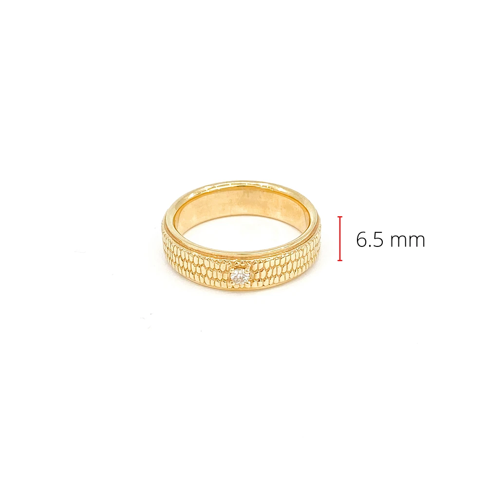 14K Yellow Gold 0.07cttw Canadian Diamond Gents Diamond Ring, size 10