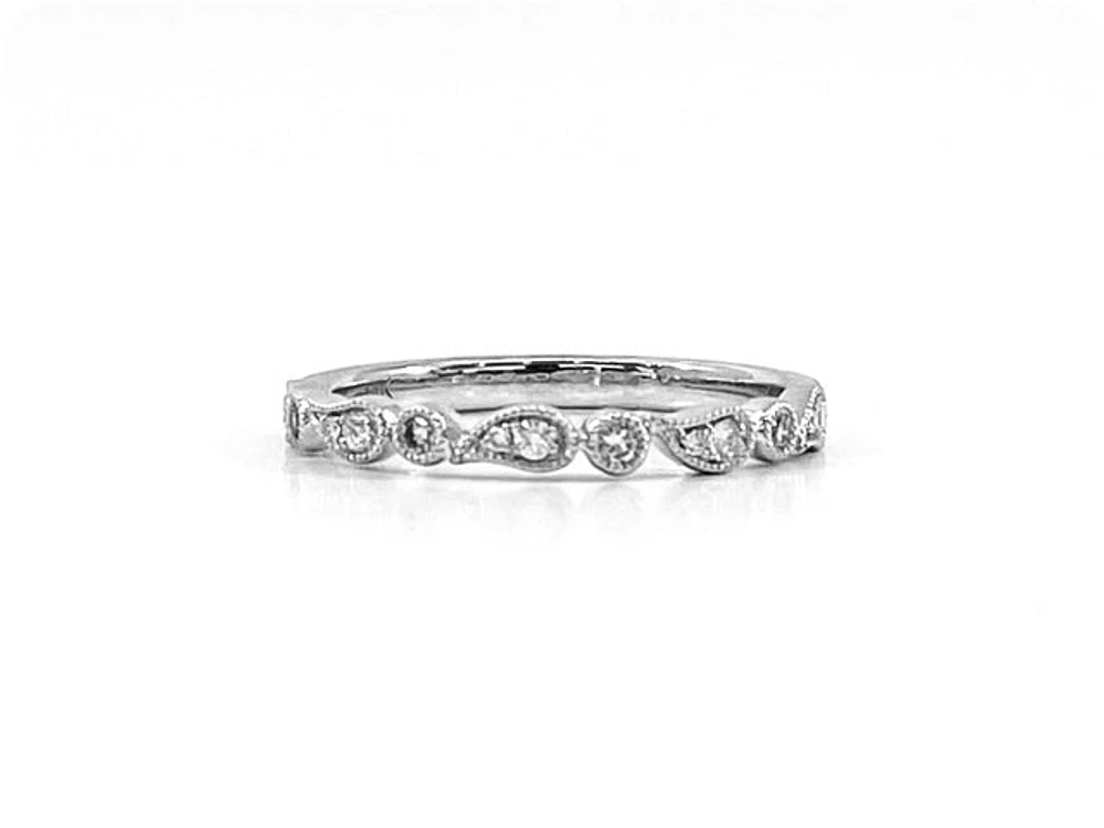 14K White Gold 0.13cttw Diamond Ring - Size 6.5