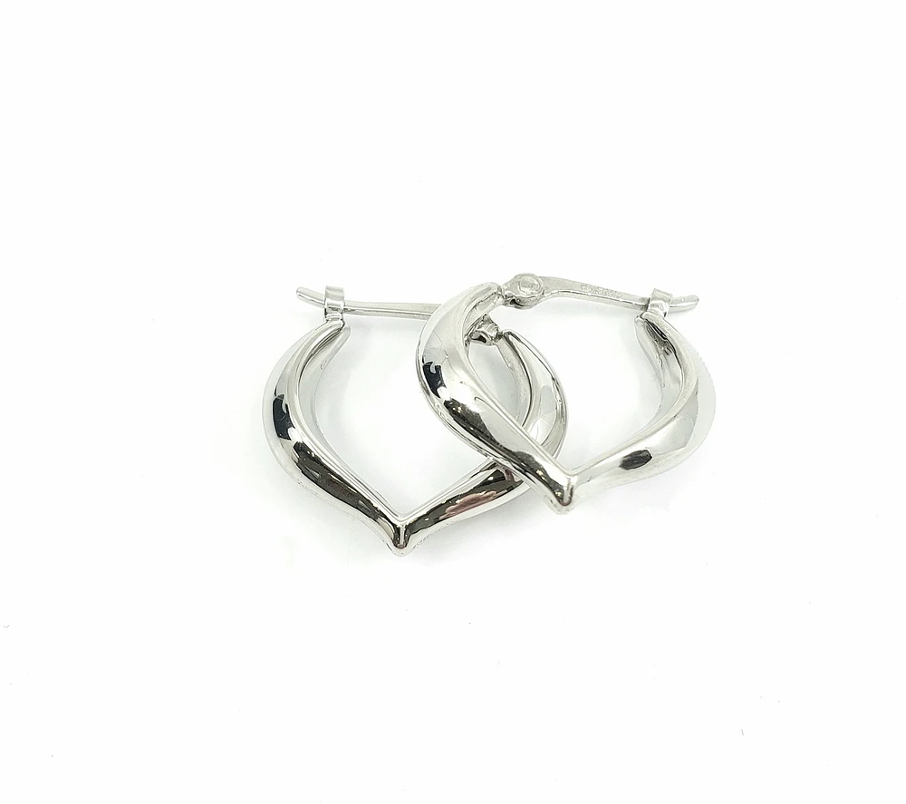 925 Sterling Silver Hollow Heart Shaped Earrings