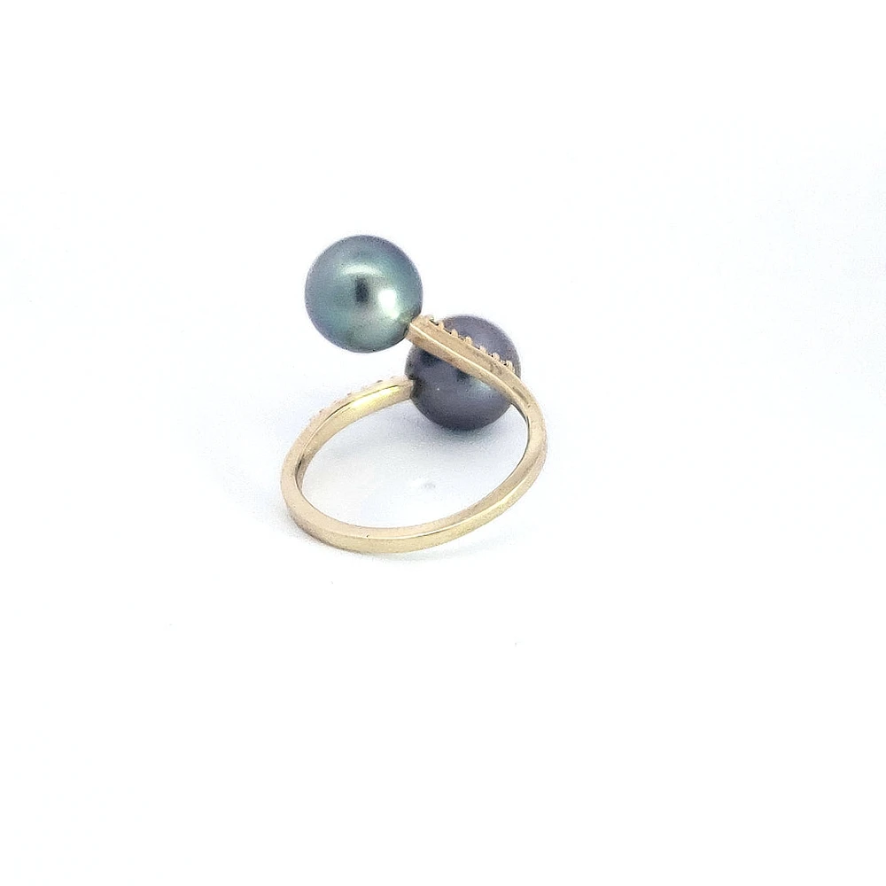 14K Gold Tahitian Pearl and Diamond Ring