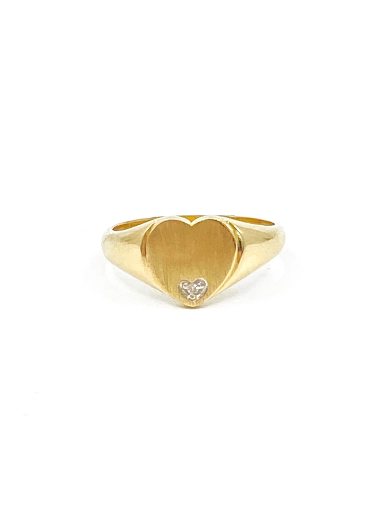 10K Yellow Gold 0.007cttw Diamond Heart Signet Ring, size 6