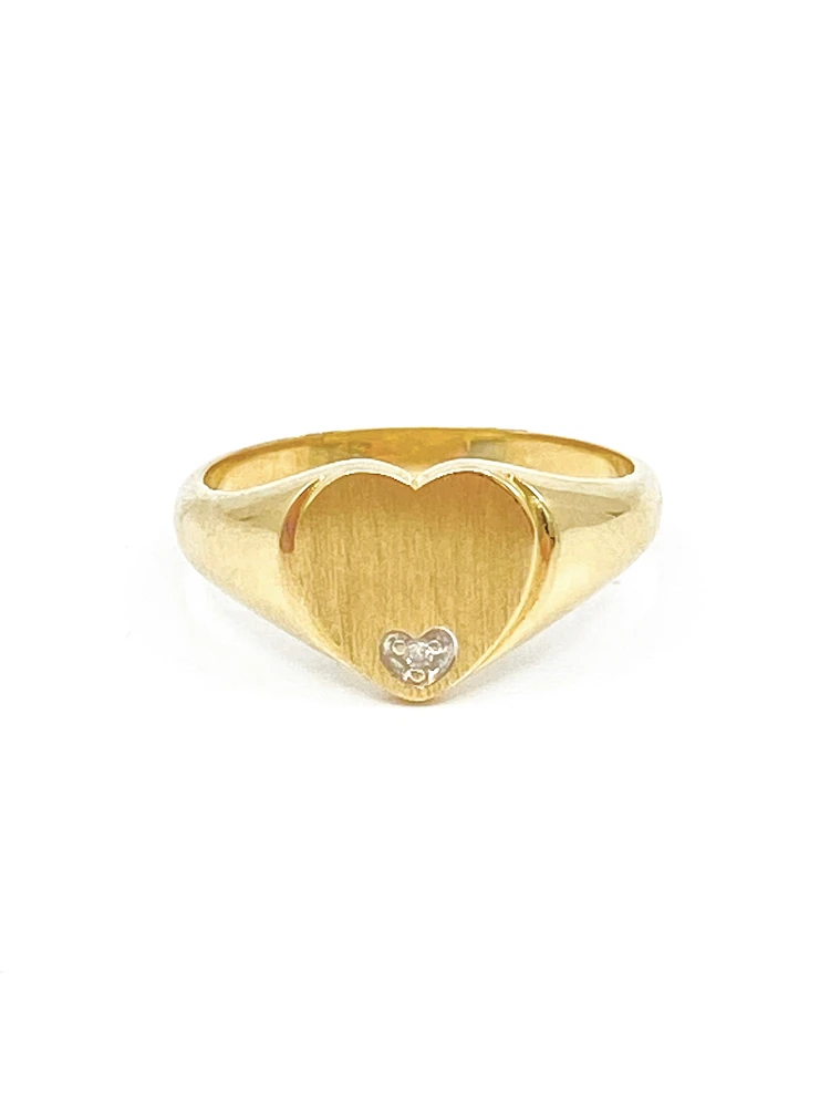 10K Yellow Gold 0.007cttw Diamond Heart Signet Ring, size 6