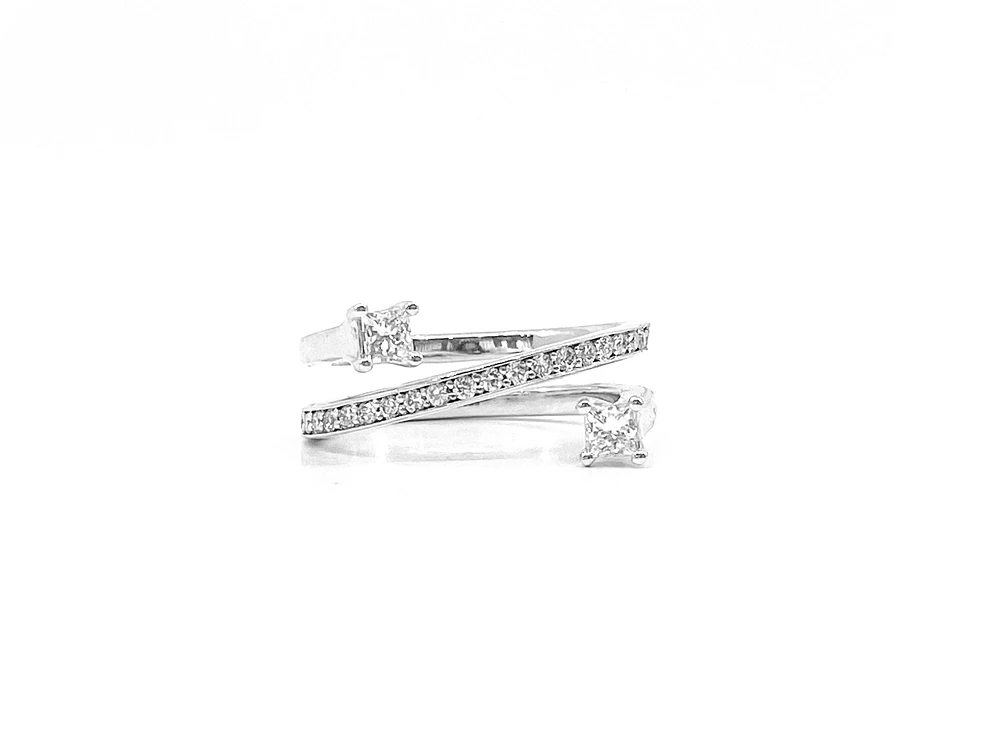 14K White Gold 0.56cttw Canadian Diamond Ring, size 6
