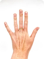 10K Yellow Gold 0.06cttw Round Cut Diamond Ring, size 6.5