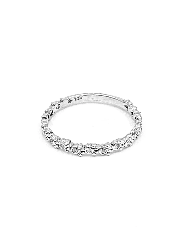 10K White Gold 0.065cttw Diamond Paw Print Ring, size 6.5