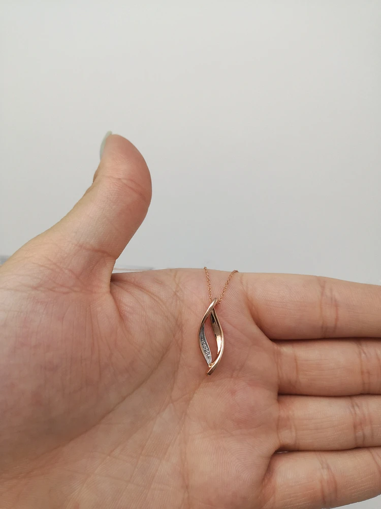 Rose Gold Diamond Pendant