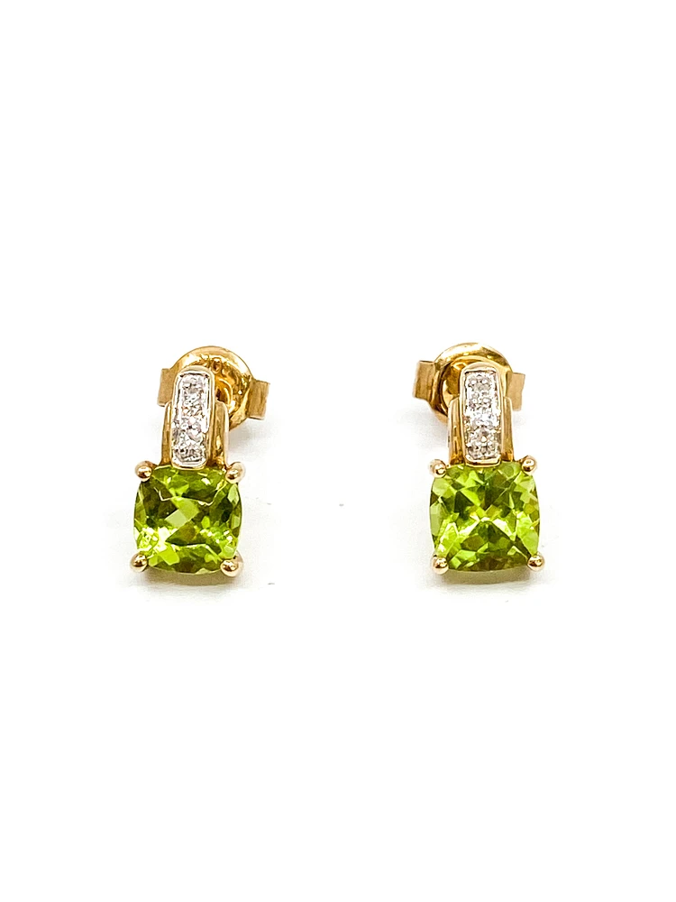 10K Yellow Gold 1.40cttw Genuine Peridot and 0.025cttw Diamond Earrings