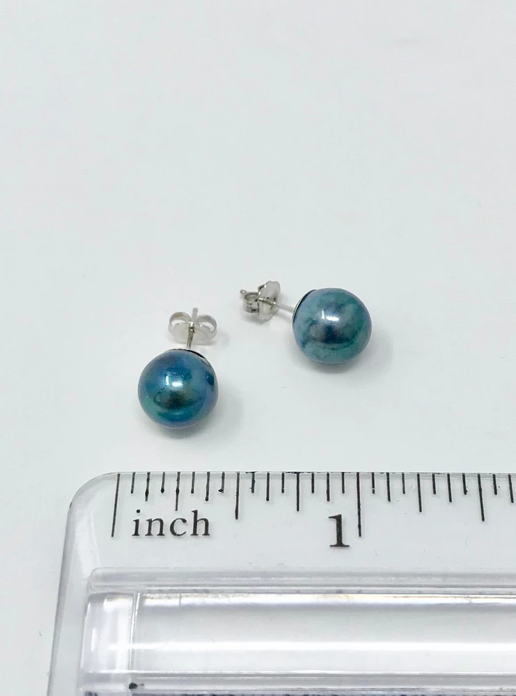 Cultured Black Pearl Stud Earrings