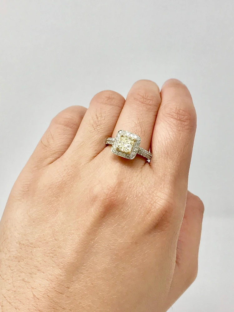 Diamond Engagement Ring