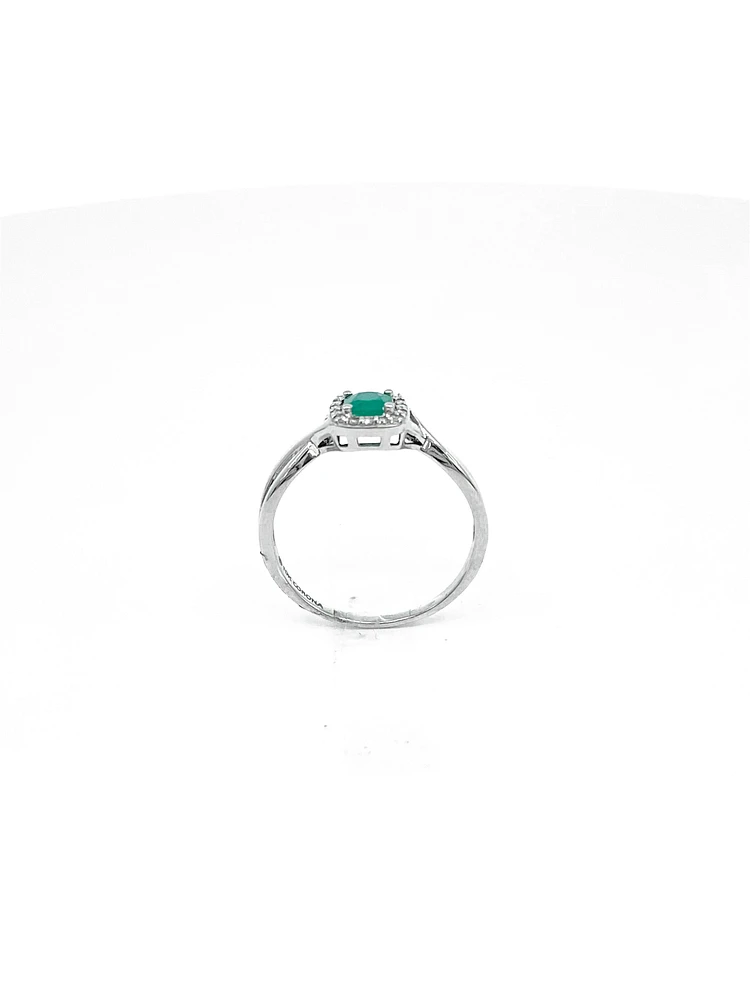 10K White Gold 0.30cttw Genuine Emerald and 0.07cttw Diamond Ring, 6.5