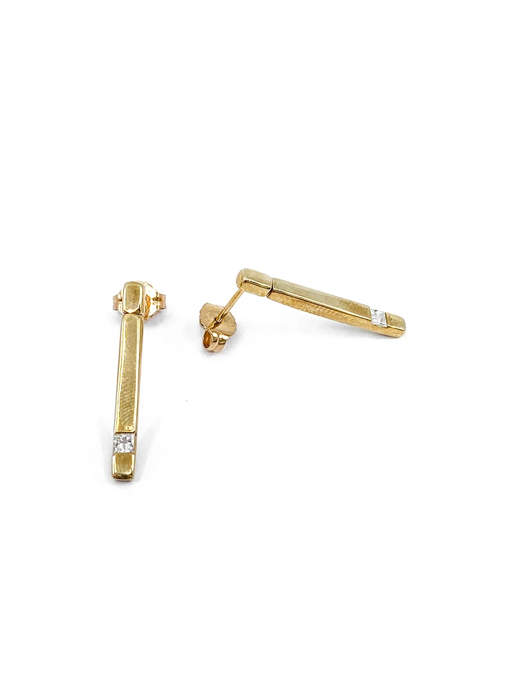 10K Yellow Gold 0.14cttw Canadian Diamond Line Dangle/Drop Earrings