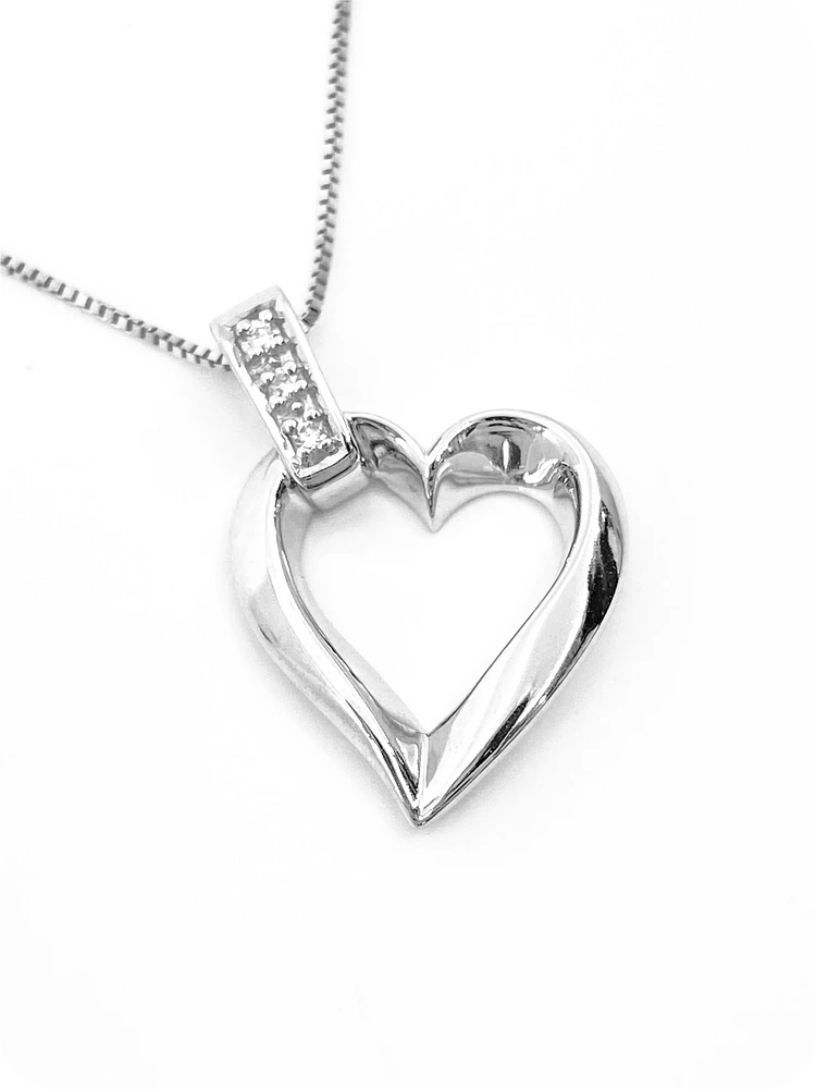 10K White Gold 0.02cttw Diamond Heart Pendant, 18"