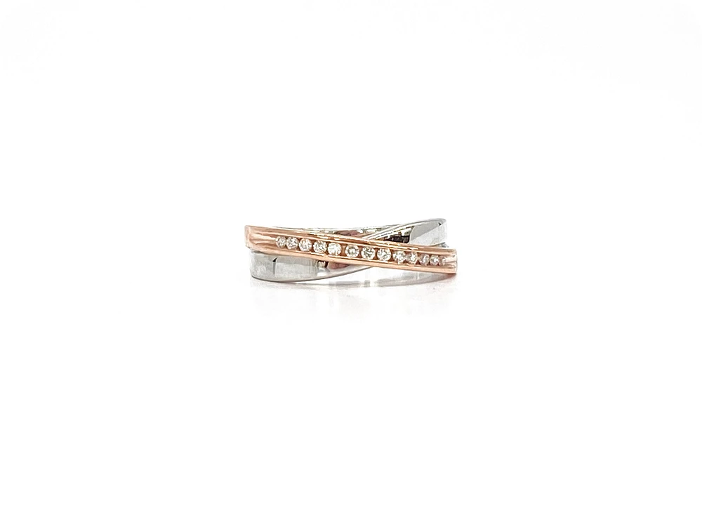 10k White & Rose Gold 0.104cttw Diamond Ring, size 6.5