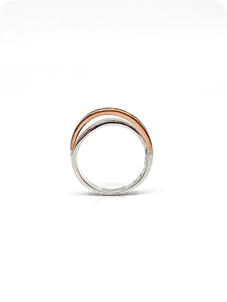 10k White & Rose Gold 0.104cttw Diamond Ring, size 6.5