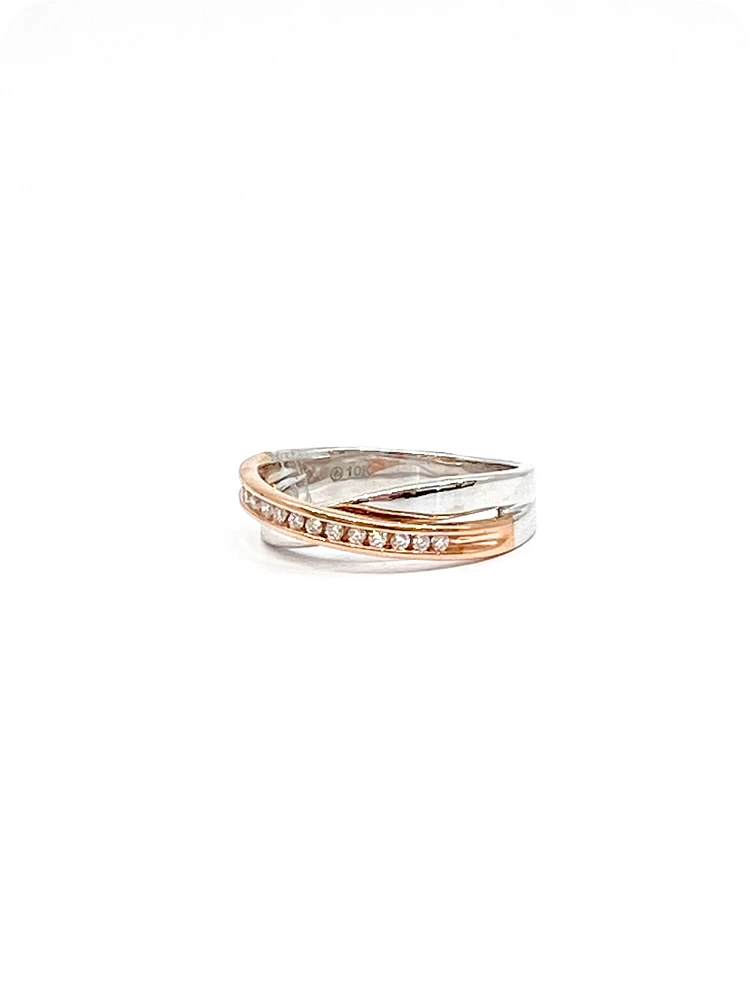 10k White & Rose Gold 0.104cttw Diamond Ring, size 6.5