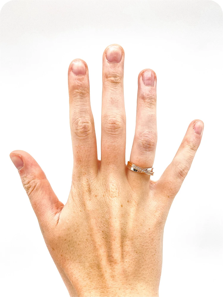 10k White & Rose Gold 0.104cttw Diamond Ring, size 6.5