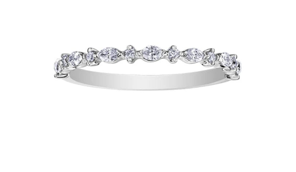 10K White Gold 0.235cttw Diamond Ring, size 6.75