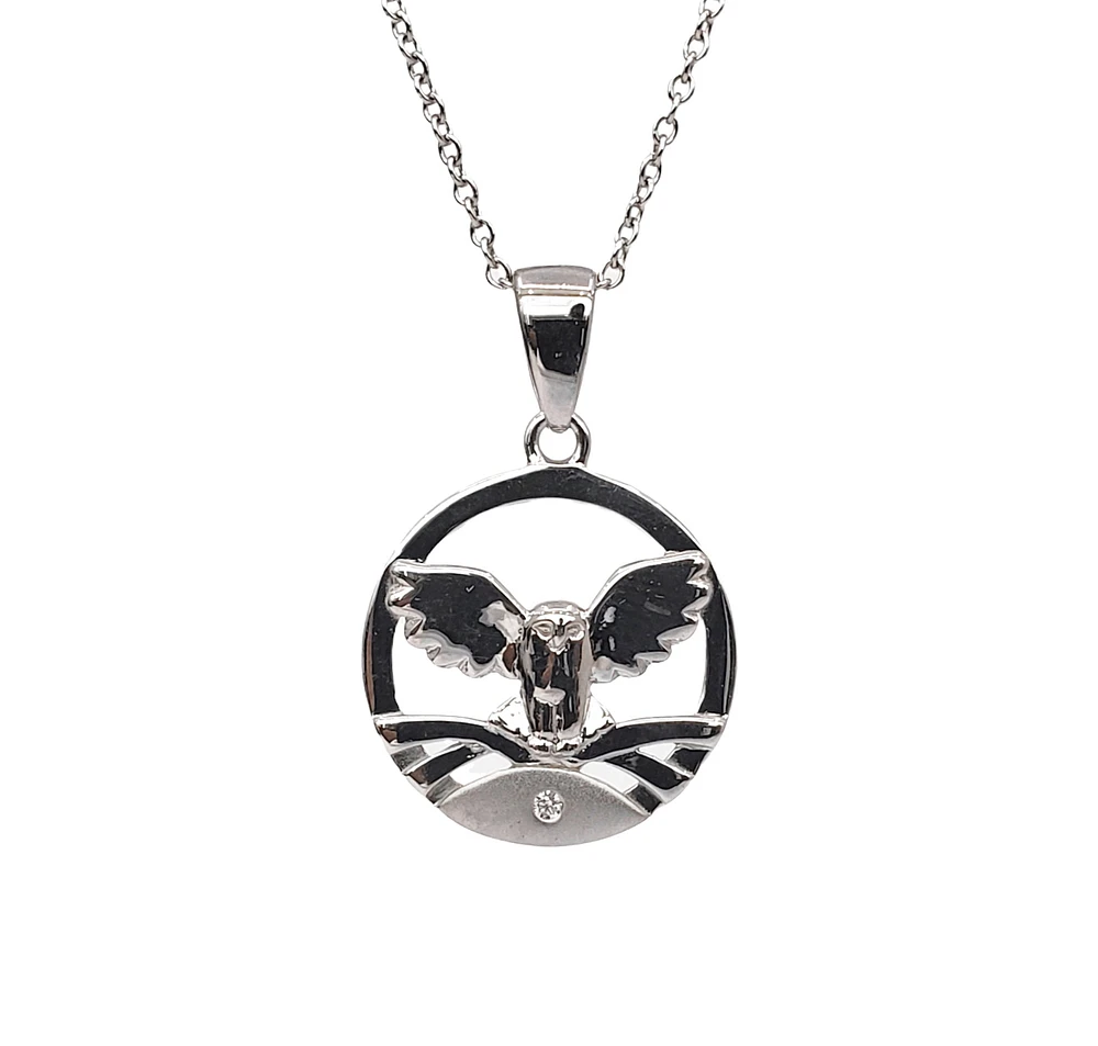 925 Sterling Silver 0.015cttw Canadian Diamond Great Snowy Owl Pendant