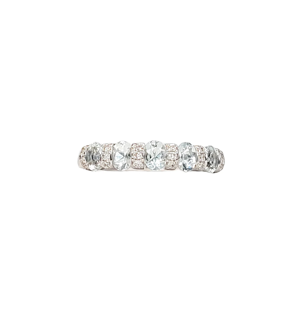 10K White Gold 0.75cttw Aquamarine and 0.10cttw Diamond Ring, size 7