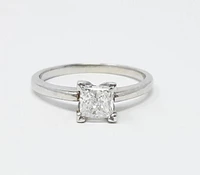 Princess Cut Diamond Engagement Ring