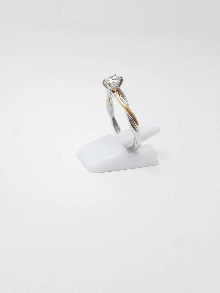 18K White & Rose Gold 0.60cttw Canadian Diamond Engagement Ring, size 6.5