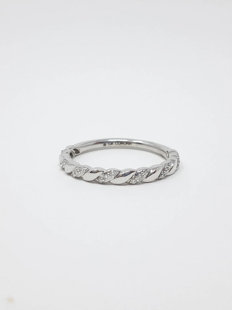 10K Gold 0.10cttw Diamond Stacking Ring / Band
