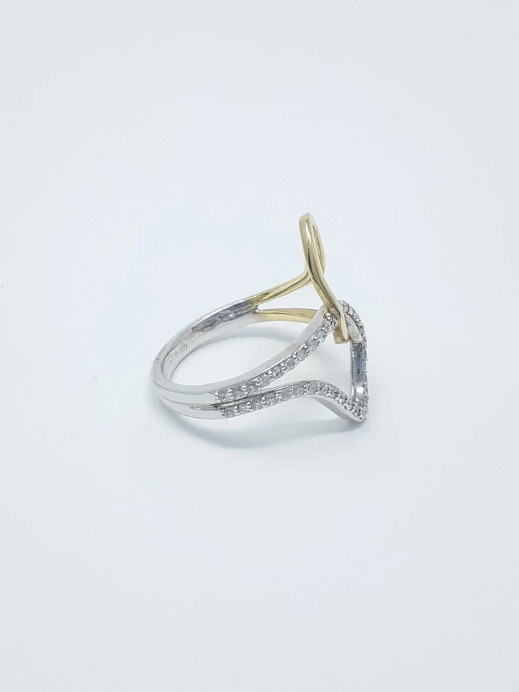 10K White & Yellow Gold 0.21cttw Diamond Ring - 4.5