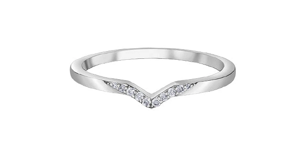 10K White Gold 0.21cttw Canadian Diamond Engagement Ring, 6.5