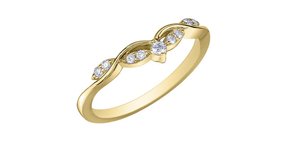 10K Yellow Gold 0.11cttw Round Brilliant Cut Diamond Ring, Size 6.5