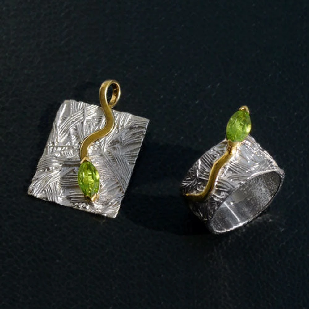 Sterling Silver & 18K Yellow Gold Plated 1.10cttw Peridot Pendant, 18"